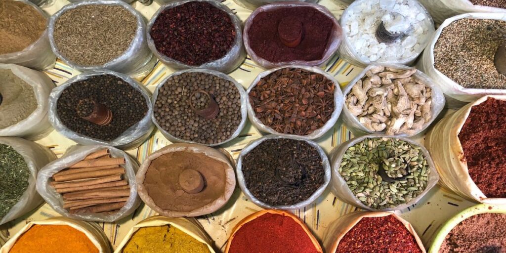 different types of spices used in cooking